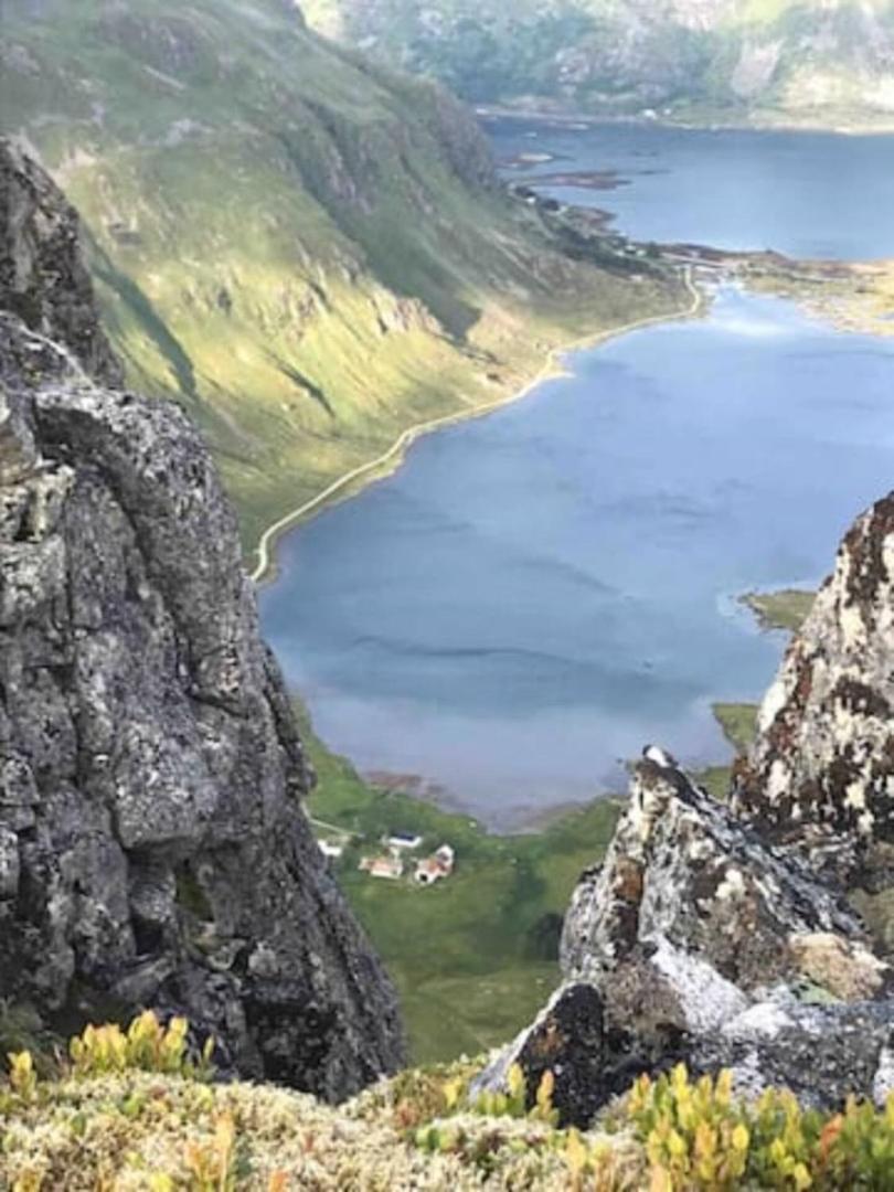 Charming House In Fjord Lofoten Дом отдыха *